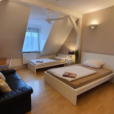 Colodging Mannheim - Private Rooms & Kitchen Экстерьер фото